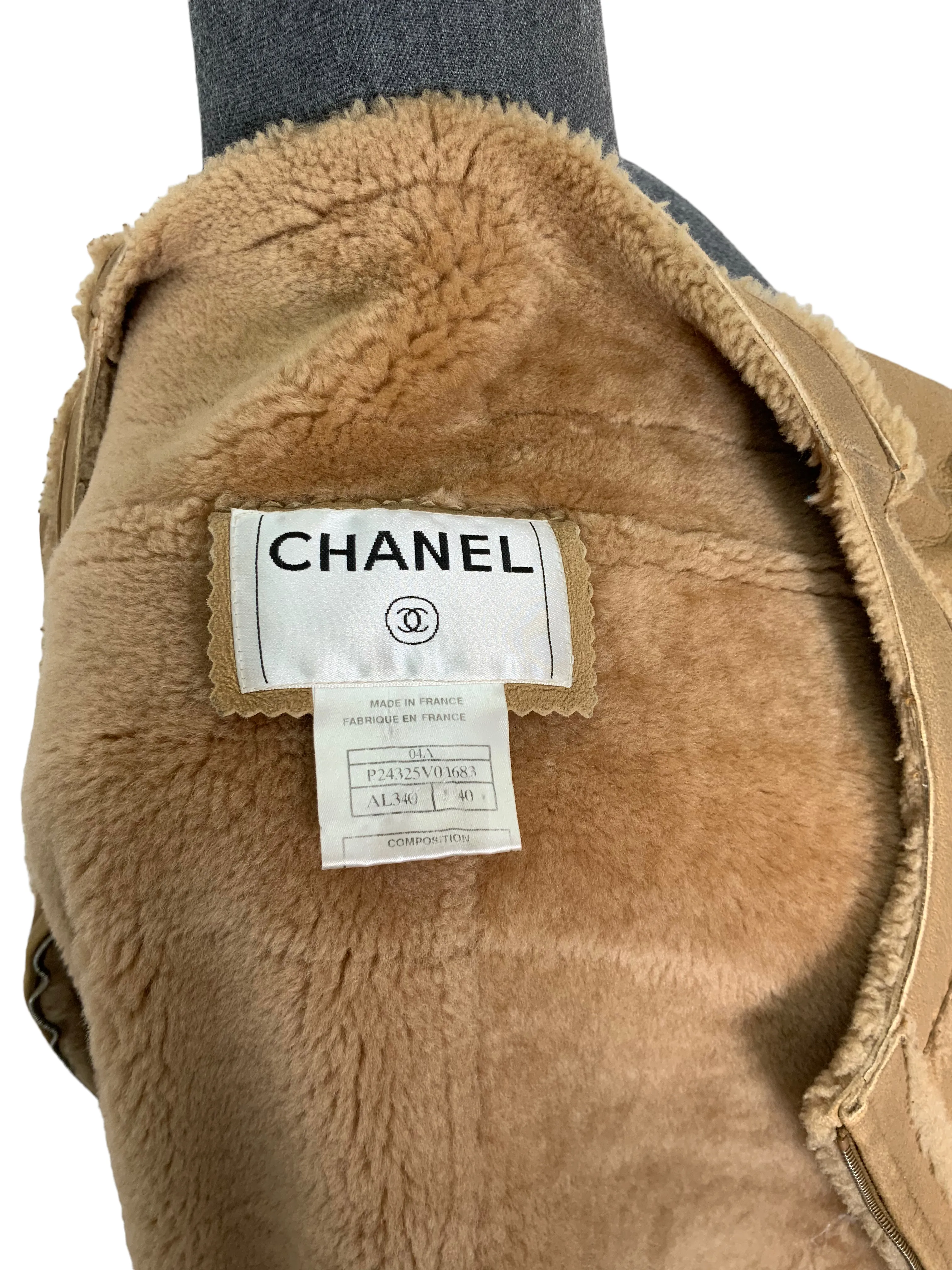 CHANEL 04A Lambskin Shearling Cropped Jacket Size M